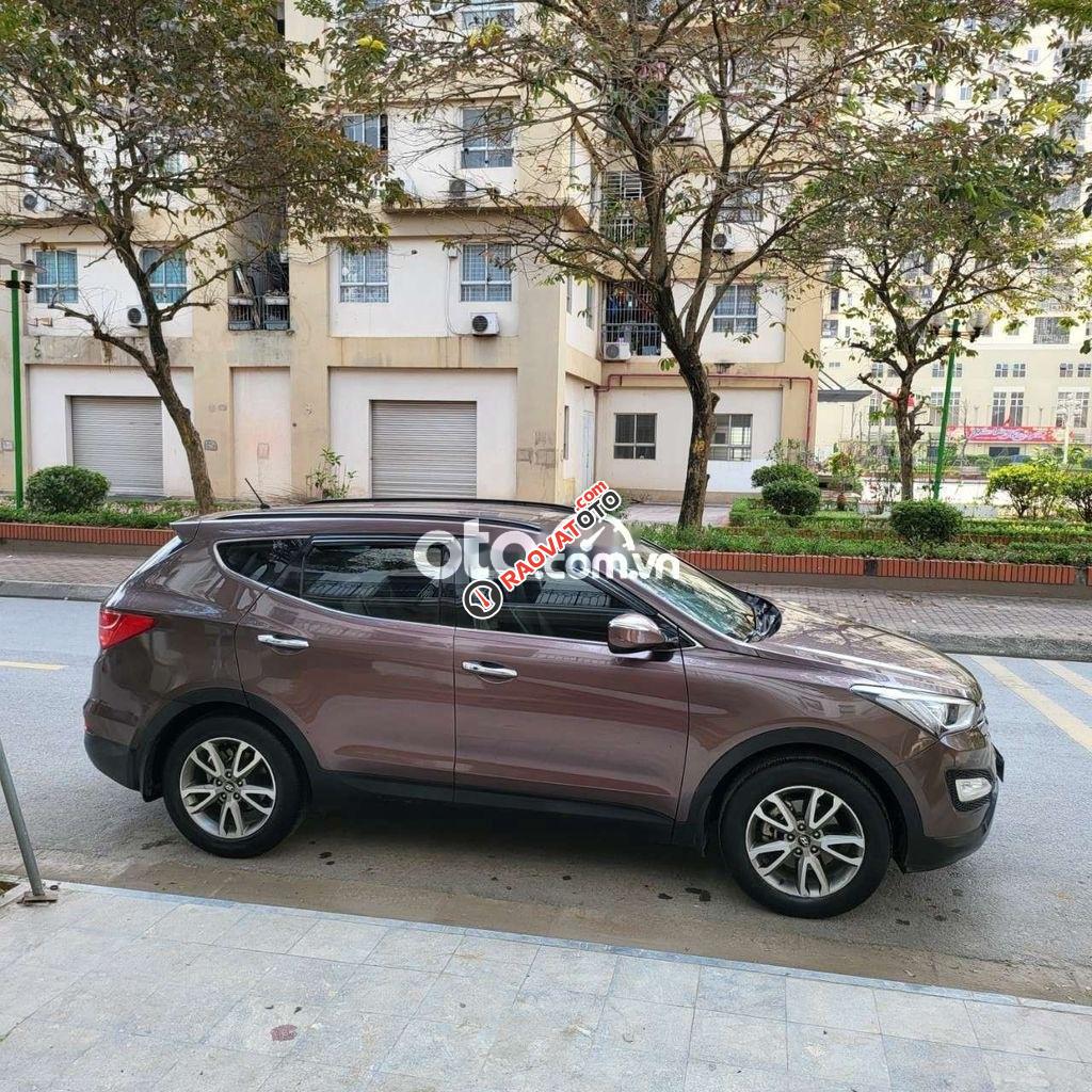 Xe Hyundai Santa Fe 2.4 năm sản xuất 2013, màu nâu, nhập khẩu -7