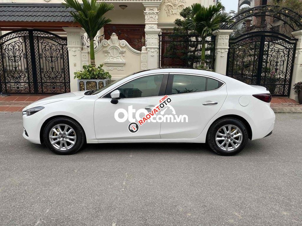 Bán xe Mazda 3 FL năm 2017, màu trắng-9