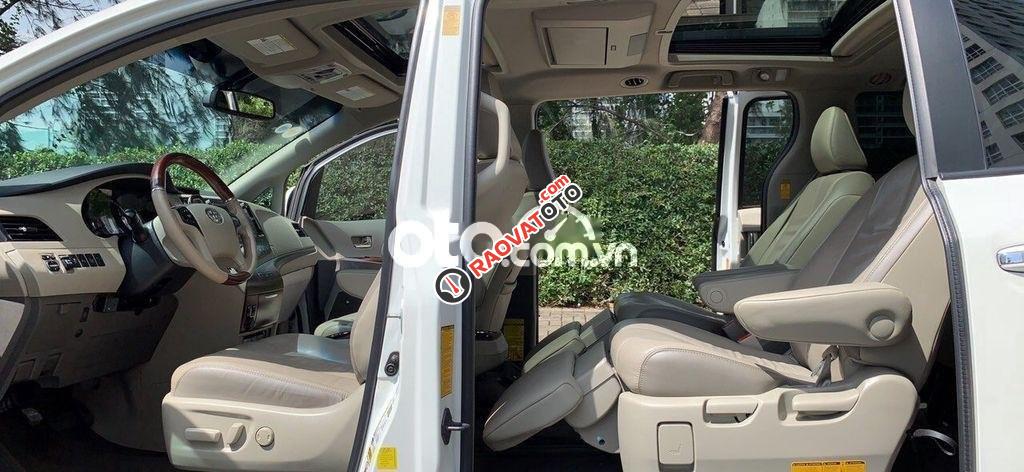 Cần bán Toyota Sienna Limited 3.5 AT AWD sản xuất 2014, nhập khẩu nguyên chiếc-3