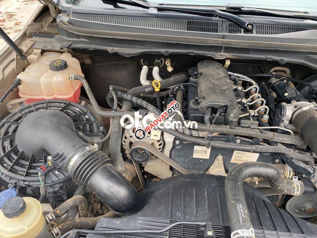 Cần bán lại xe Ford Ranger XLS 2.2L 4x2 MT sản xuất năm 2017, màu xám, nhập khẩu nguyên chiếc, 515tr-0