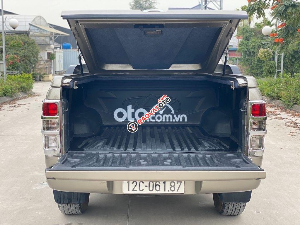 Cần bán lại xe Ford Ranger XLS 2.2L 4x2 MT sản xuất năm 2017, màu xám, nhập khẩu nguyên chiếc, 515tr-4