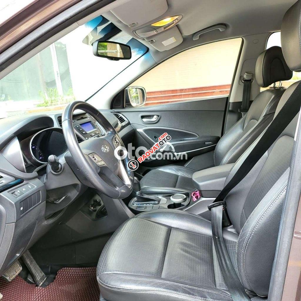 Xe Hyundai Santa Fe 2.4 năm sản xuất 2013, màu nâu, nhập khẩu -6
