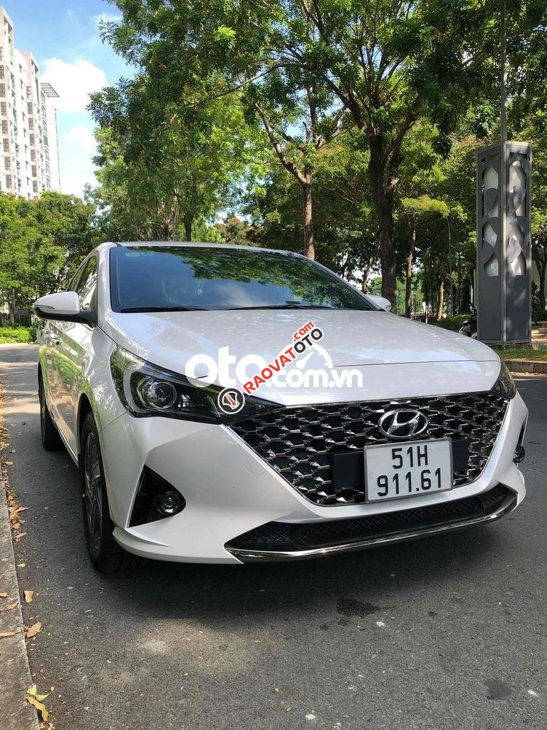 Bán ô tô Hyundai Accent AT năm sản xuất 2021, màu trắng-3