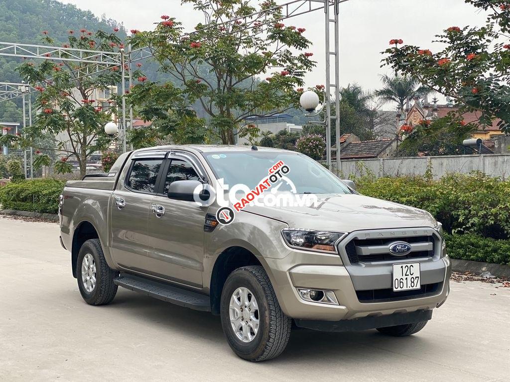 Cần bán lại xe Ford Ranger XLS 2.2L 4x2 MT sản xuất năm 2017, màu xám, nhập khẩu nguyên chiếc, 515tr-9