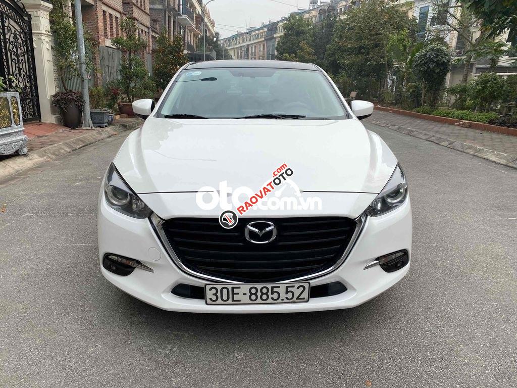 Bán xe Mazda 3 FL năm 2017, màu trắng-11