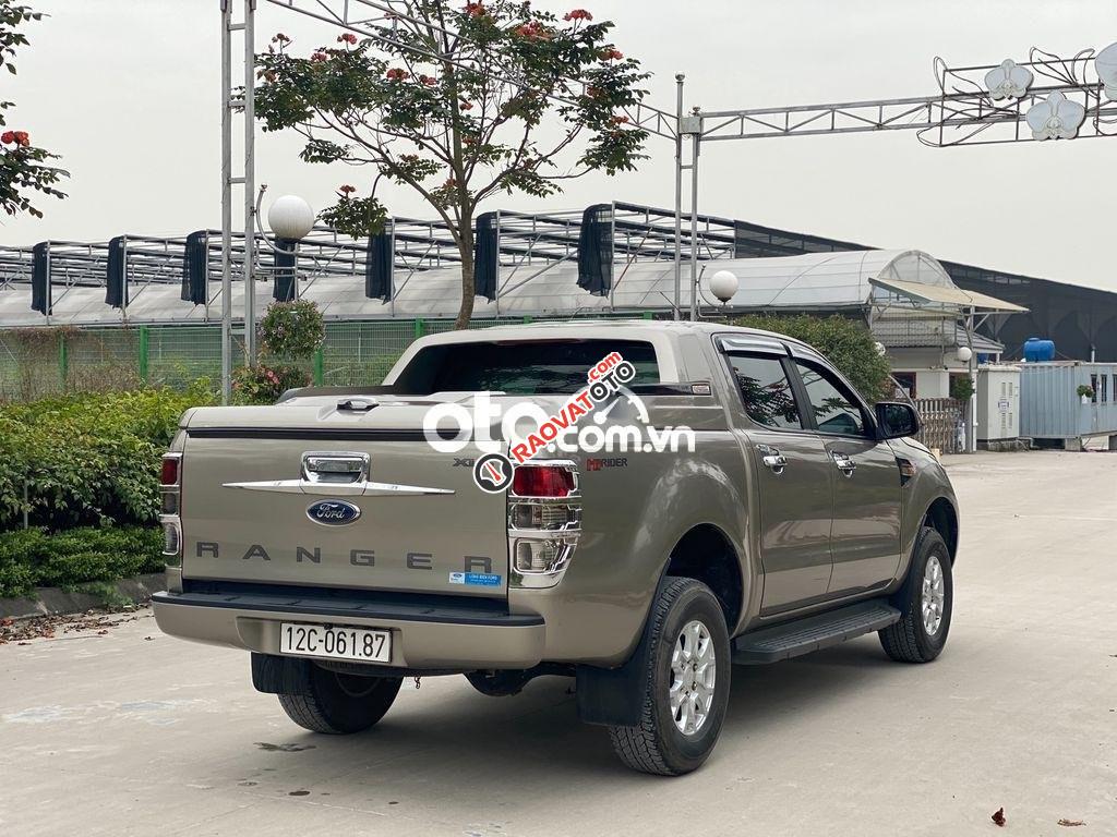 Cần bán lại xe Ford Ranger XLS 2.2L 4x2 MT sản xuất năm 2017, màu xám, nhập khẩu nguyên chiếc, 515tr-5