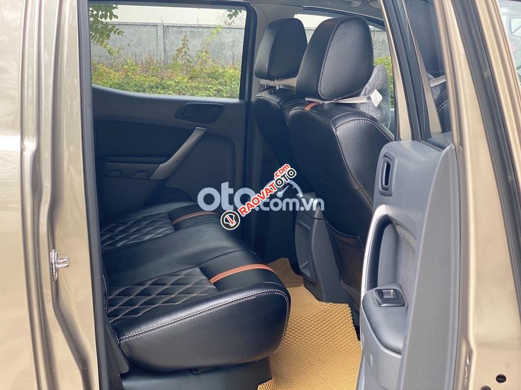 Cần bán lại xe Ford Ranger XLS 2.2L 4x2 MT sản xuất năm 2017, màu xám, nhập khẩu nguyên chiếc, 515tr-3