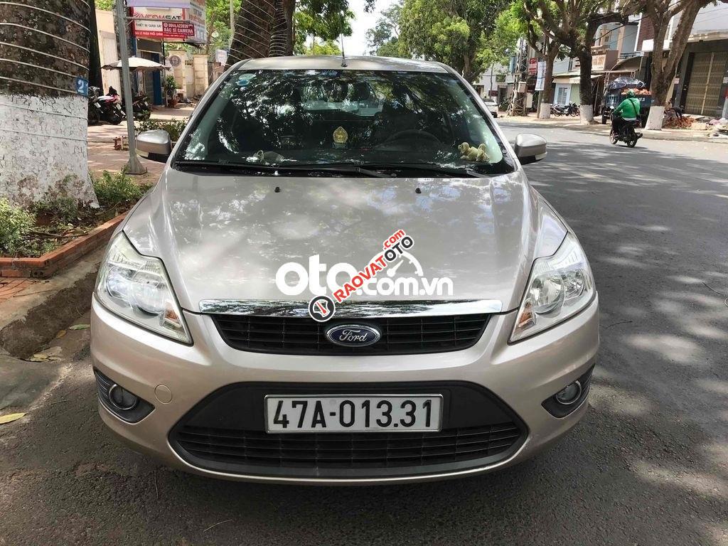 Cần bán xe Ford Focus 1.8L sản xuất 2011 số tự động-0