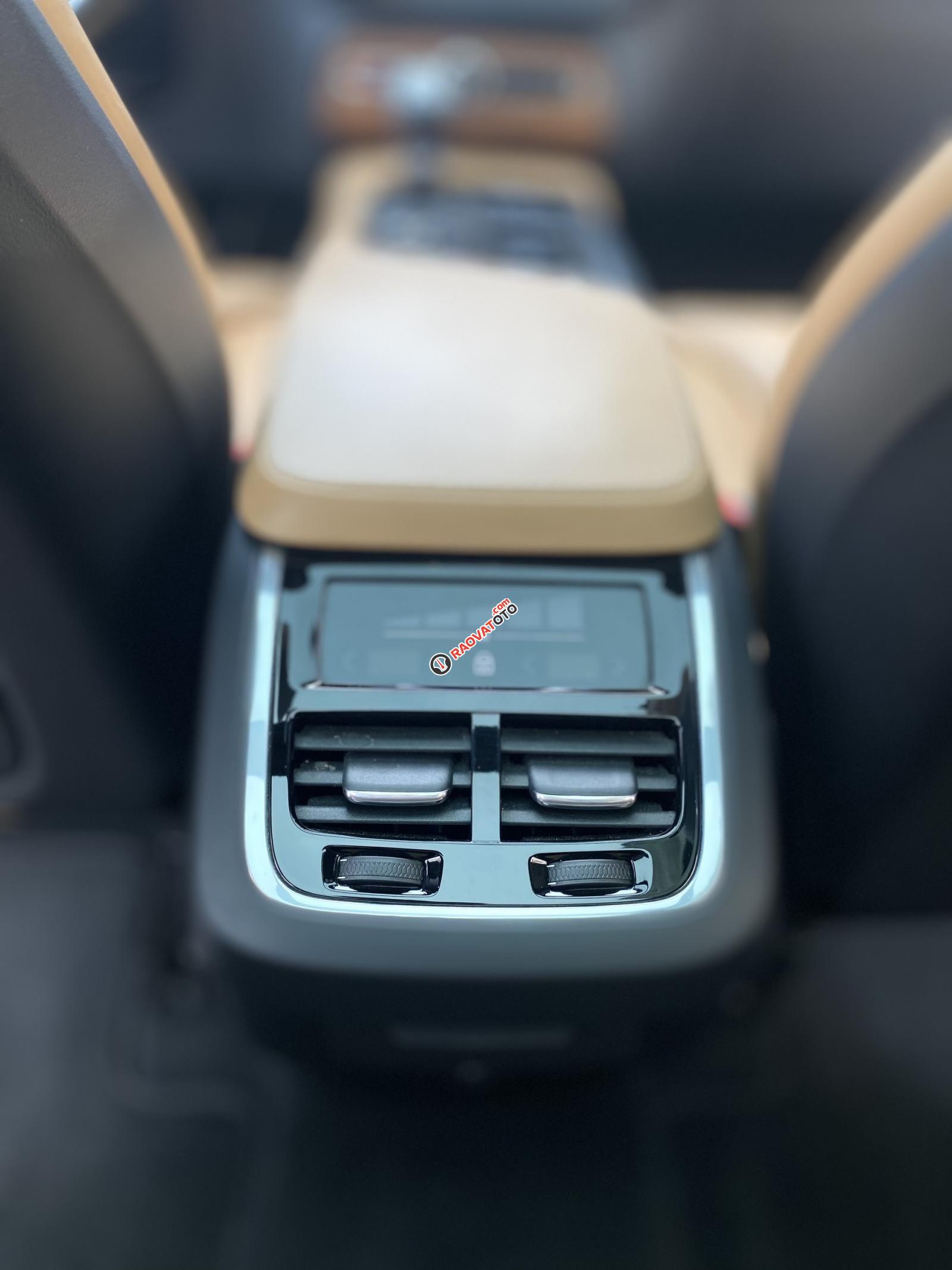 Cần bán xe Volvo XC90 năm 2018, ít sử dụng, giá chỉ 2 tỷ 900tr-7
