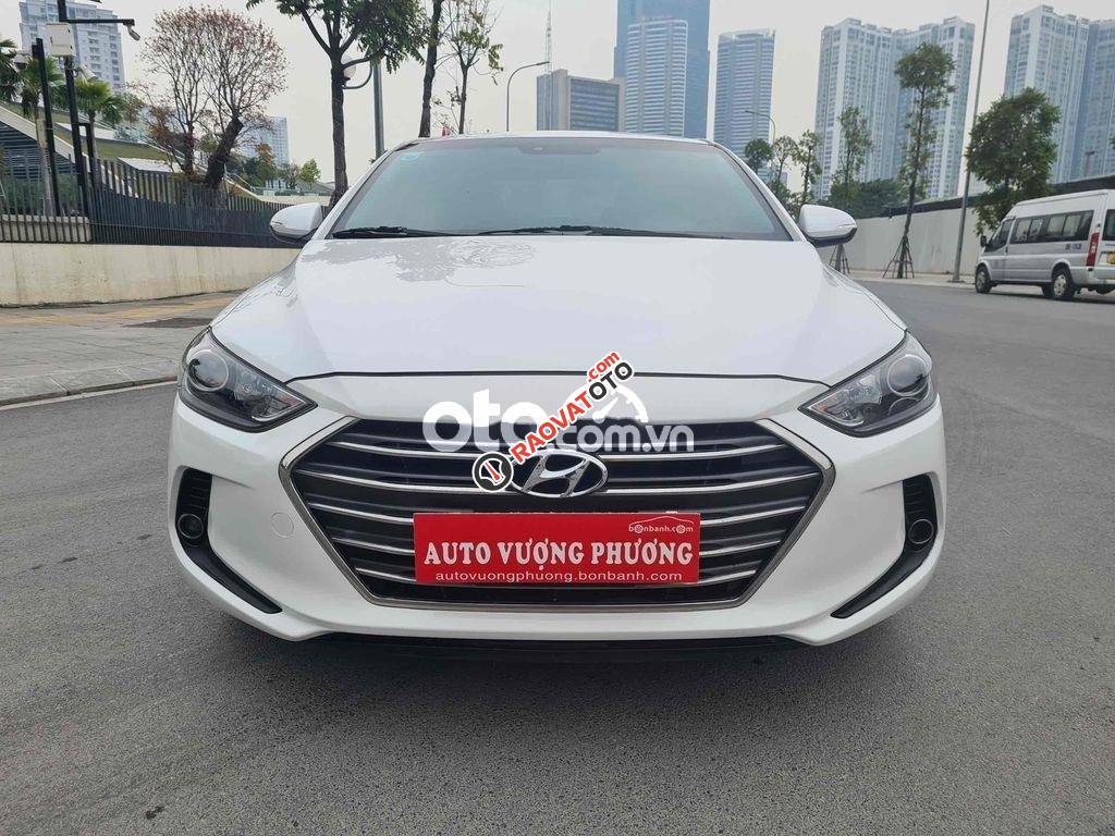 Cần bán lại xe Hyundai Elantra 1.6AT sản xuất năm 2018, màu trắng-11
