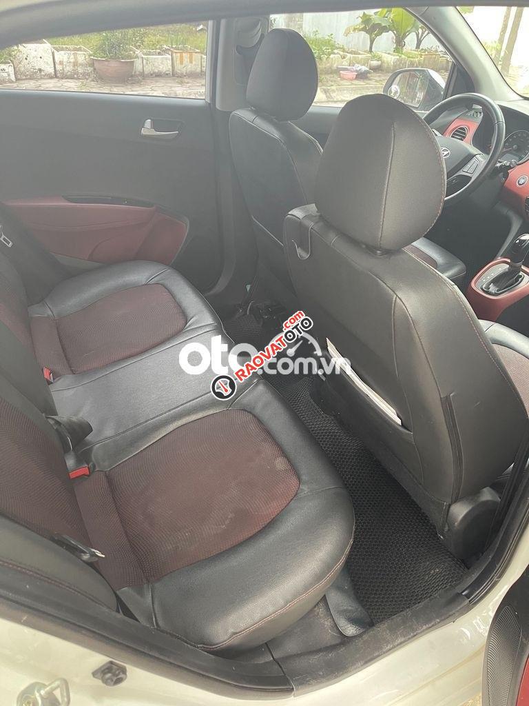 Bán Hyundai Grand i10 1.2AT năm sản xuất 2017, màu trắng-1