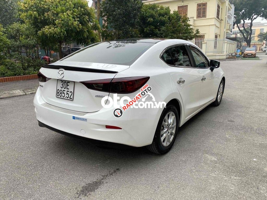 Bán xe Mazda 3 FL năm 2017, màu trắng-6