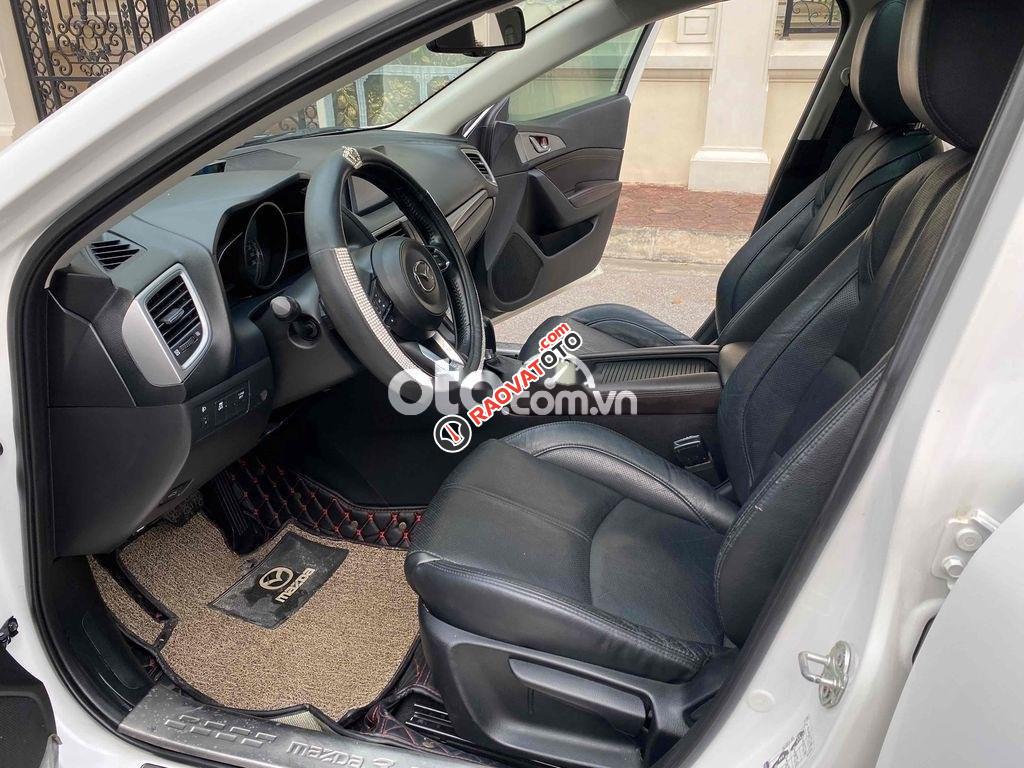 Bán xe Mazda 3 FL năm 2017, màu trắng-3
