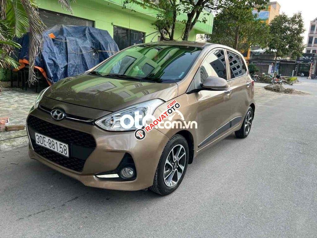 Cần bán lại xe Hyundai Grand i10 1.2AT năm sản xuất 2017-1