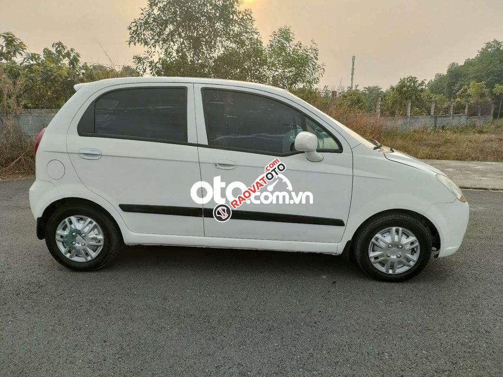 Cần bán Chevrolet Spark Van năm 2014, màu trắng chính chủ, giá chỉ 99 triệu-8