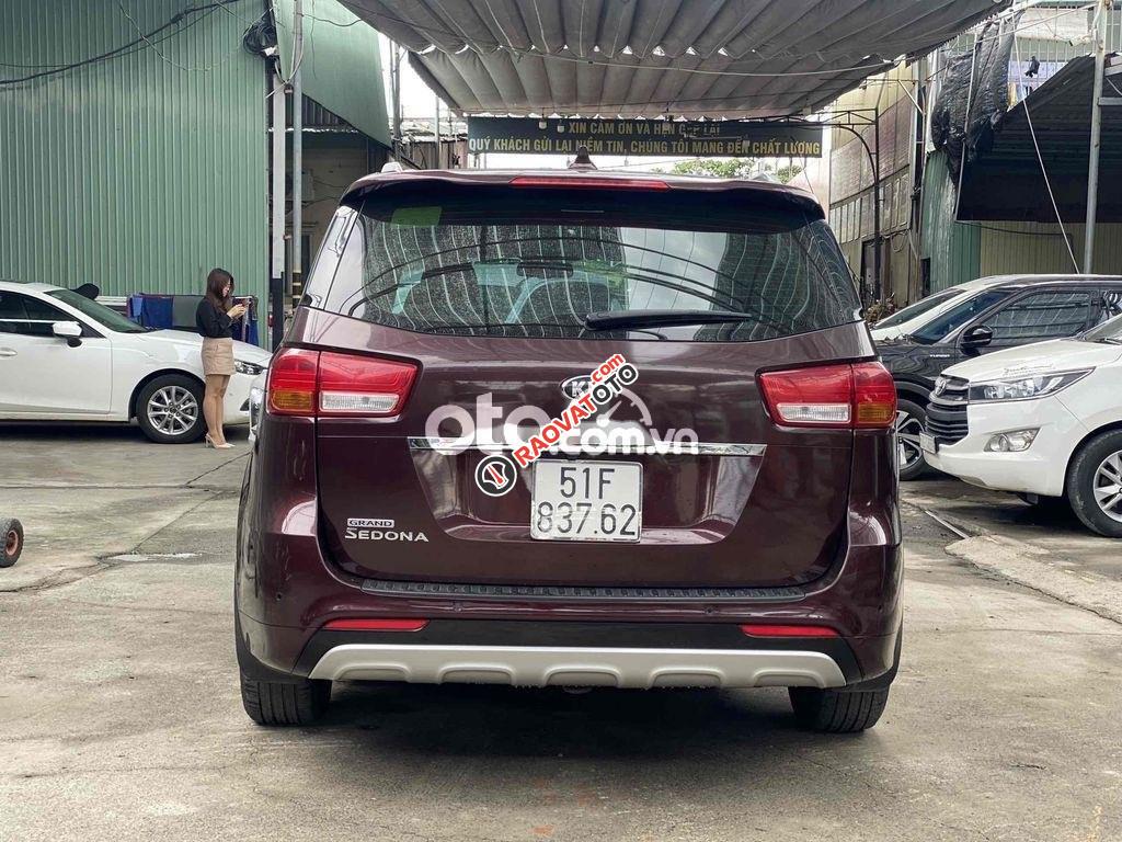 Cần bán lại xe Kia Sedona 3.3 GATH sản xuất 2016, 698 triệu-9