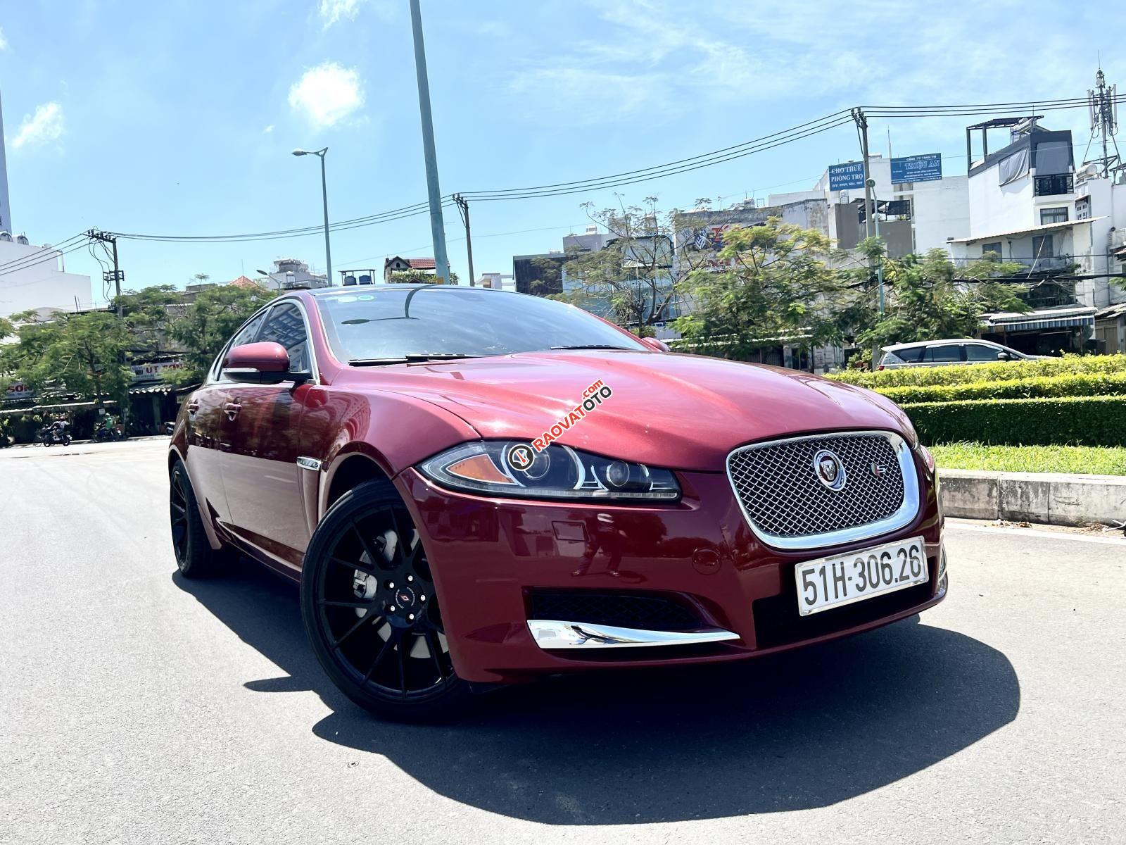 Jaguar XF nhập 2014 full đồ chơi, hai cầu, cửa sổ trời-1