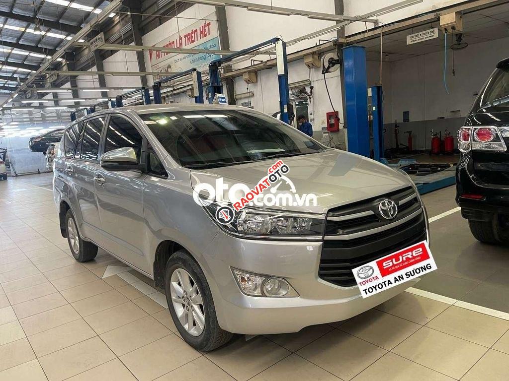 Cần bán Toyota Innova E sản xuất 2018, giá 569tr-3