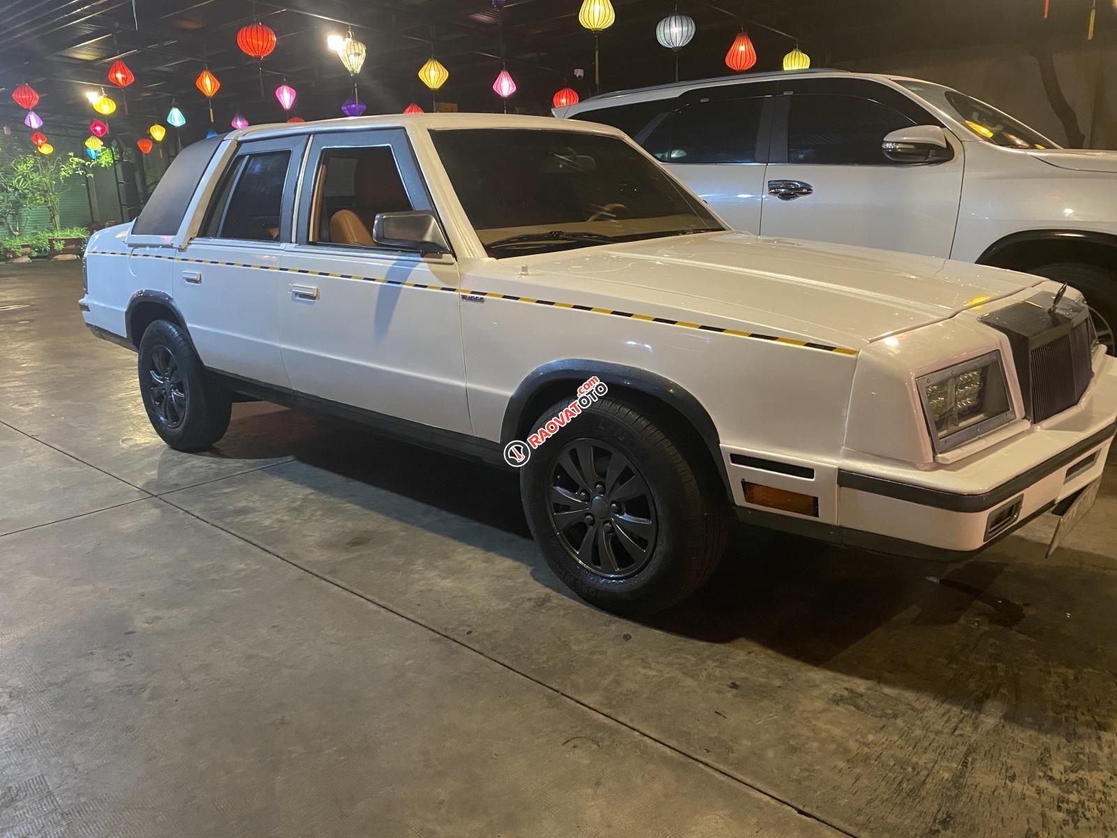 Cần bán xe Chrysler New Yorker sản xuất 1985-4