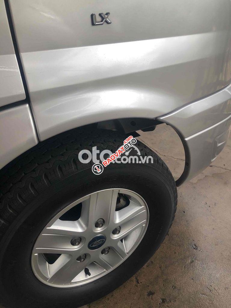 Bán Ford Transit SVP năm 2017, màu bạc, nhập khẩu-5