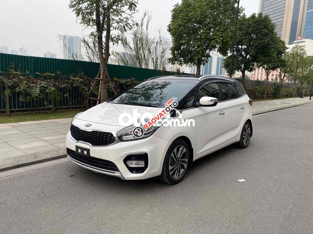 Cần bán gấp Kia Rondo 2.0 GAT năm sản xuất 2020, xe nhập-10