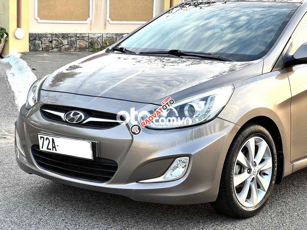 Bán Hyundai Accent 1.4AT năm 2013, nhập khẩu nguyên chiếc-1