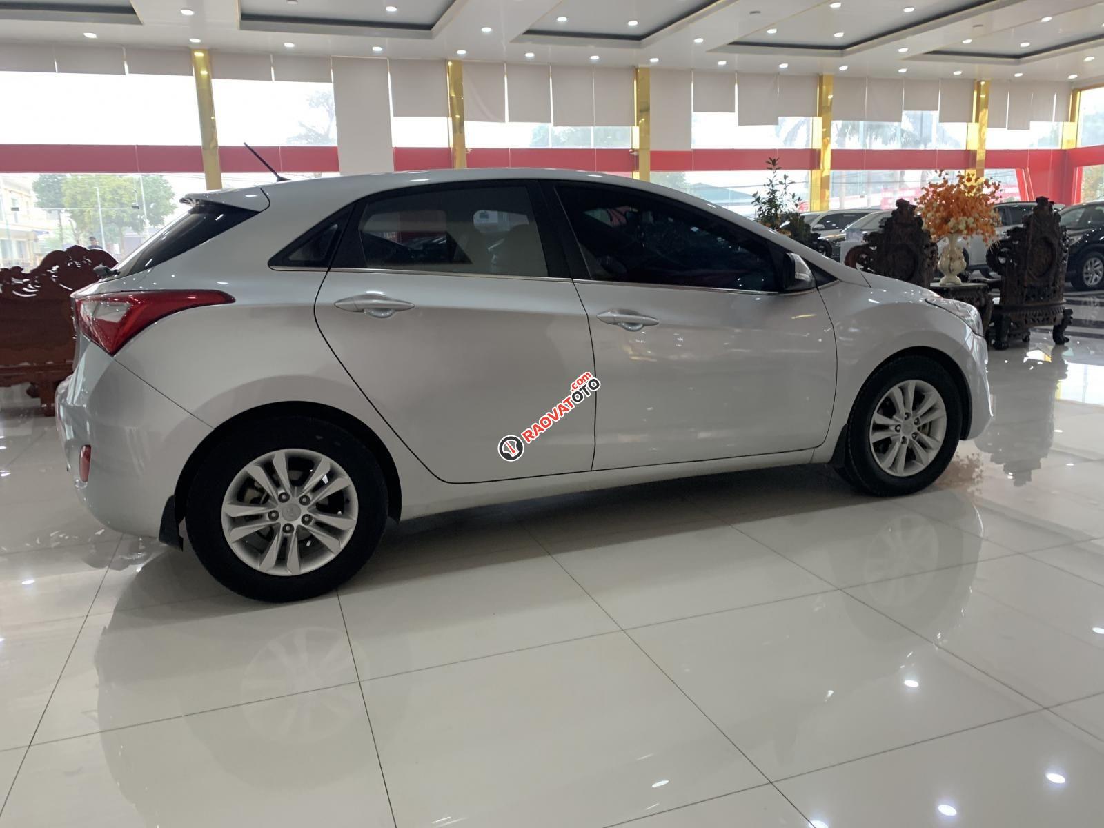 Bán xe Hyundai i30 1.6AT sản xuất 2013, cực đẹp-4