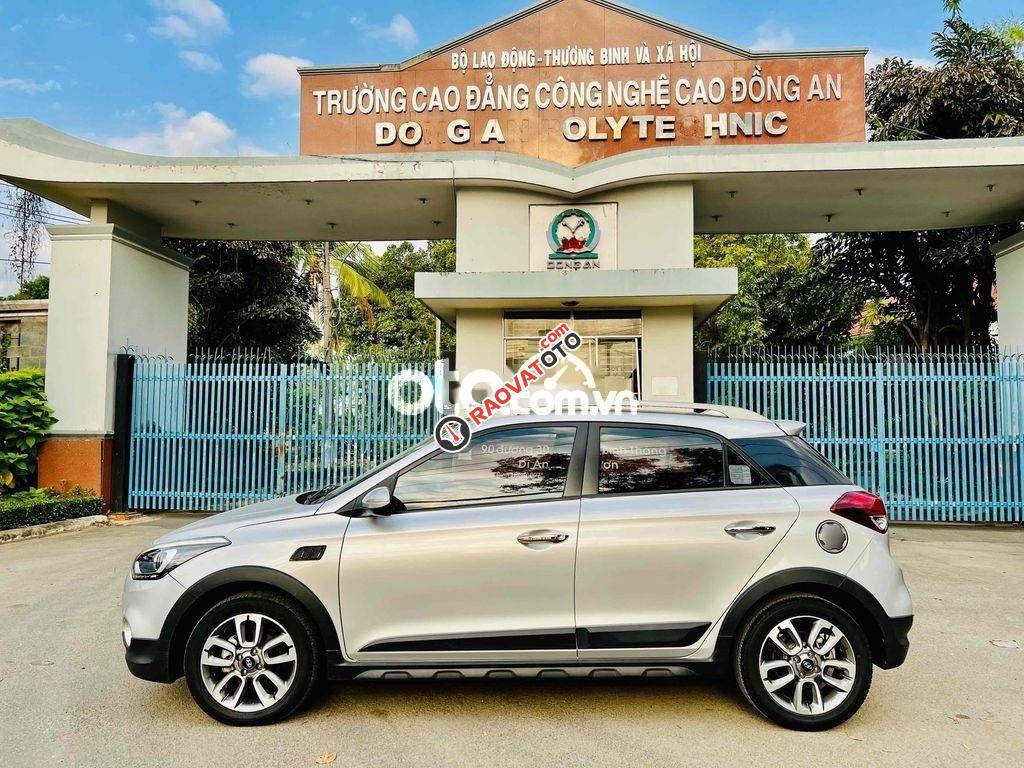 Bán Hyundai i20 Active 1.4AT sản xuất năm 2016, màu bạc, nhập khẩu, 433 triệu-6