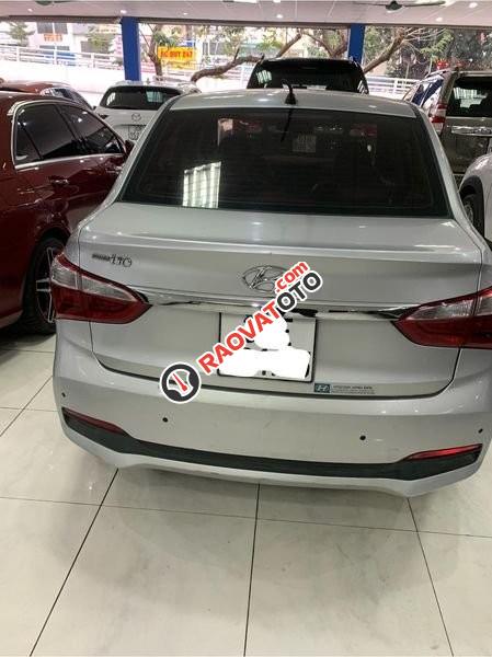 Bán Hyundai Grand i10 1.2AT năm sản xuất 2017, màu bạc giá cạnh tranh-2