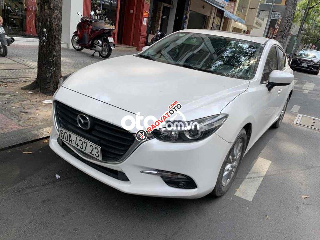 Bán Mazda 3 1.5AT năm 2017, màu trắng giá cạnh tranh-1