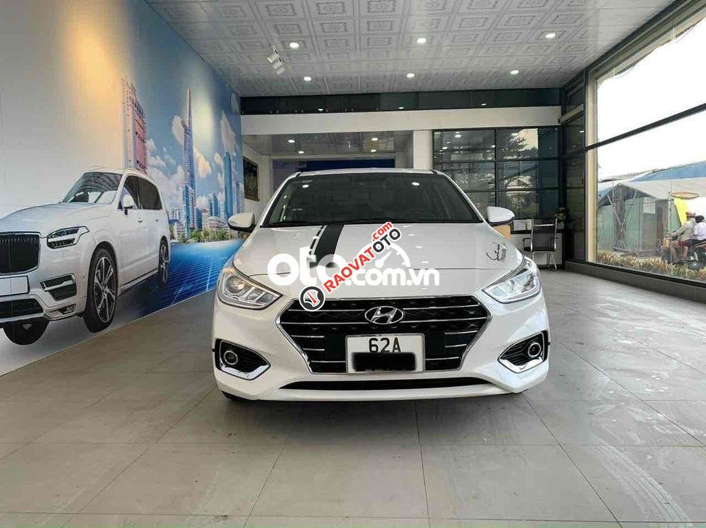 Bán xe Hyundai Accent 1.4 MT năm 2020, màu trắng số sàn-8