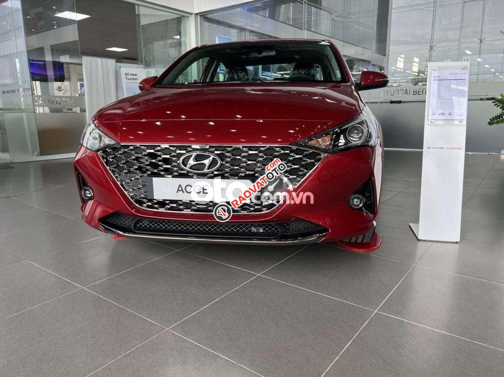 Bán ô tô Hyundai Accent 1.4AT năm sản xuất 2022, màu đỏ, giá 542tr-0