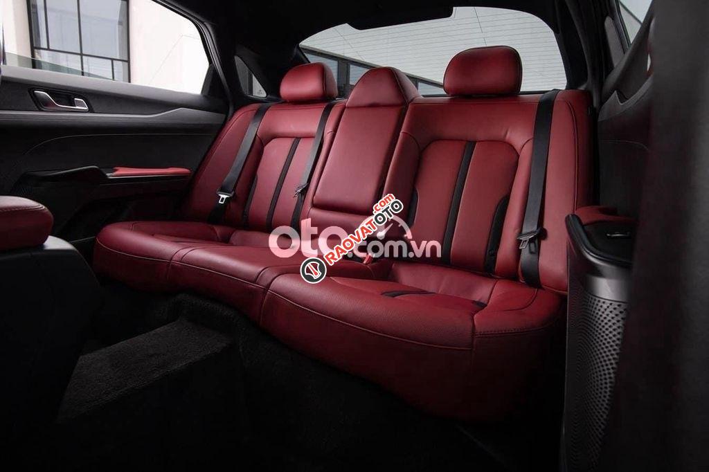 Cần bán Kia K5 2.0 Luxury sản xuất 2022, màu đỏ giá cạnh tranh-2