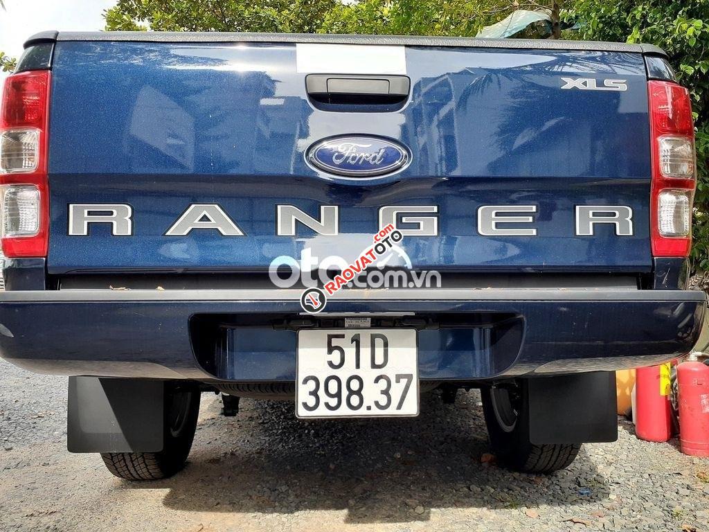 Cần bán Ford Ranger XLS MT sản xuất năm 2020, màu xanh lam, xe nhập-0