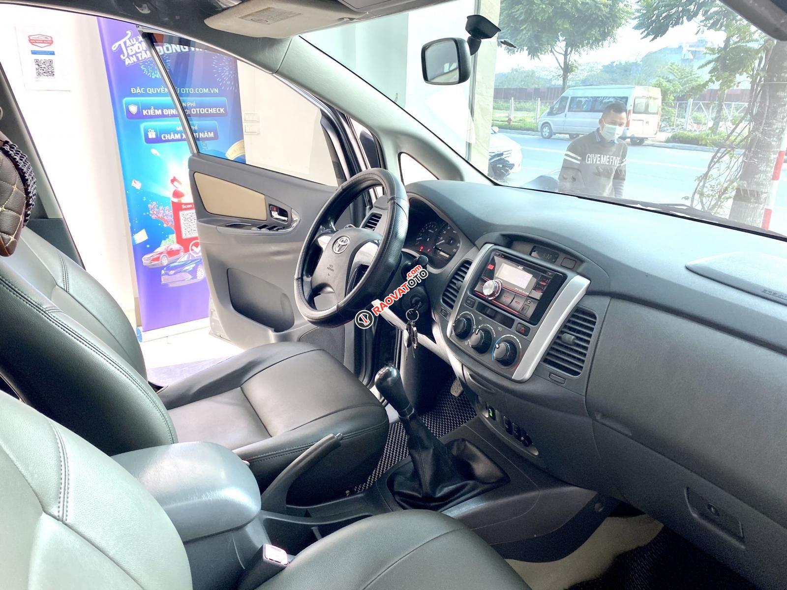 Toyota Innova 2.0E sản xuất năm 2013 - xe gia đình - không lỗi nhỏ - hỗ trợ mọi thủ tục-12