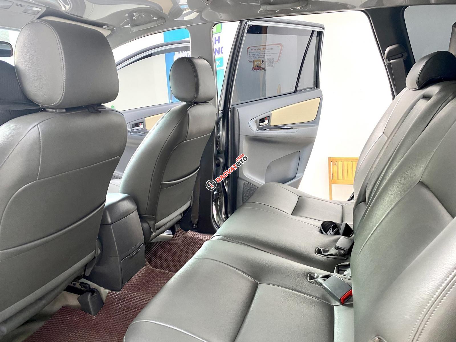 Toyota Innova 2.0E sản xuất năm 2013 - xe gia đình - không lỗi nhỏ - hỗ trợ mọi thủ tục-9