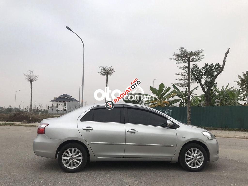 Xe Toyota Vios G sản xuất 2011, màu bạc-4