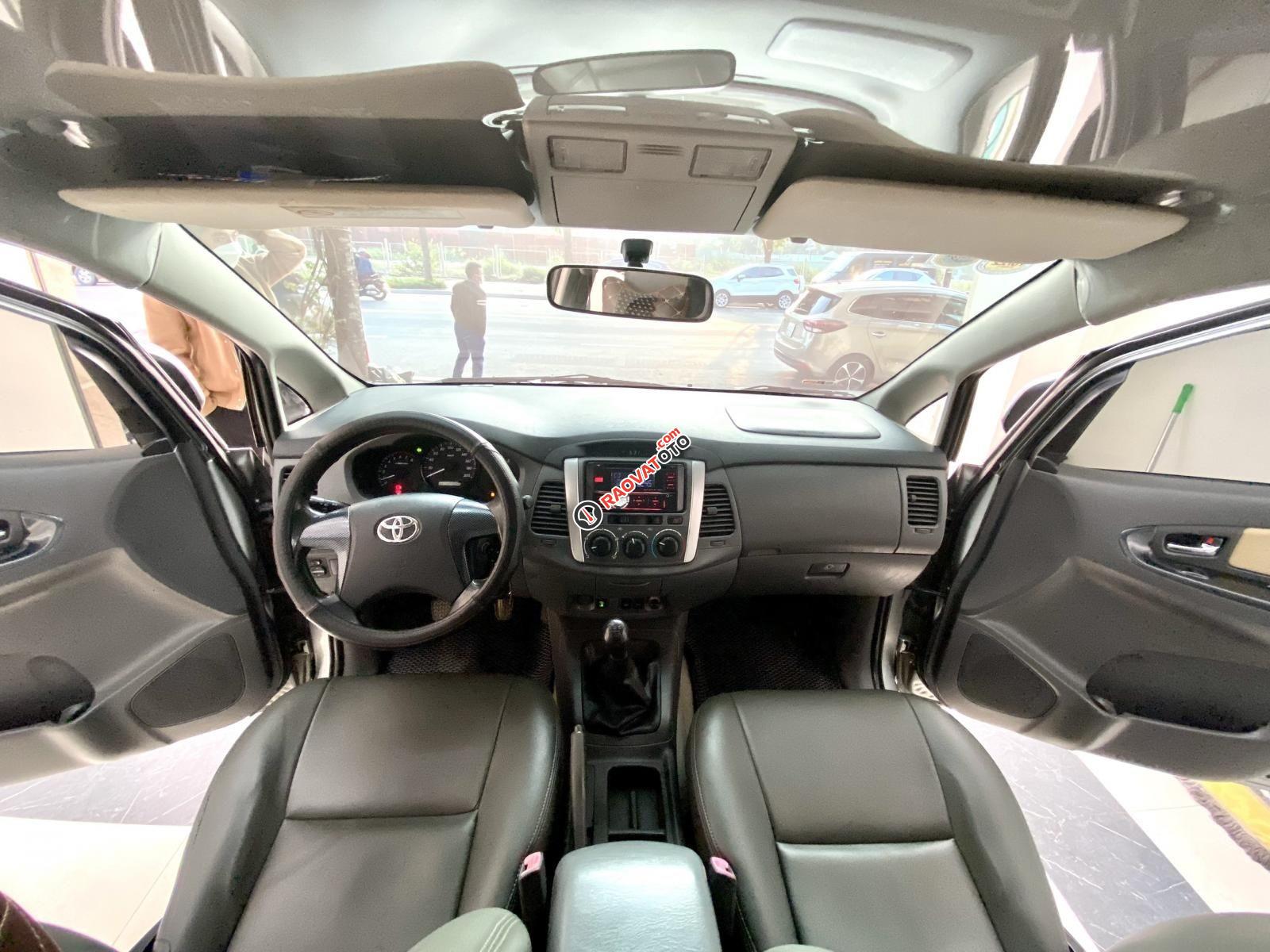 Toyota Innova 2.0E sản xuất năm 2013 - xe gia đình - không lỗi nhỏ - hỗ trợ mọi thủ tục-10