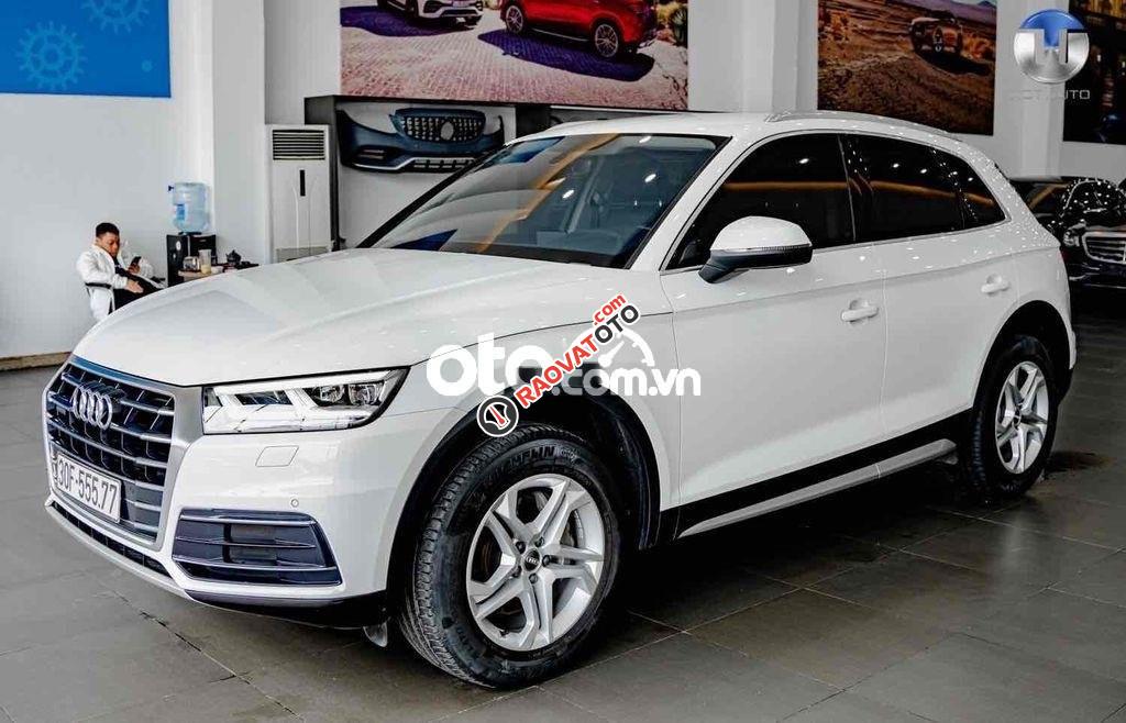 Cần bán Audi Q5 năm 2018, màu trắng, nhập khẩu nguyên chiếc còn mới-9