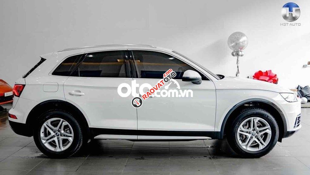Cần bán Audi Q5 năm 2018, màu trắng, nhập khẩu nguyên chiếc còn mới-11