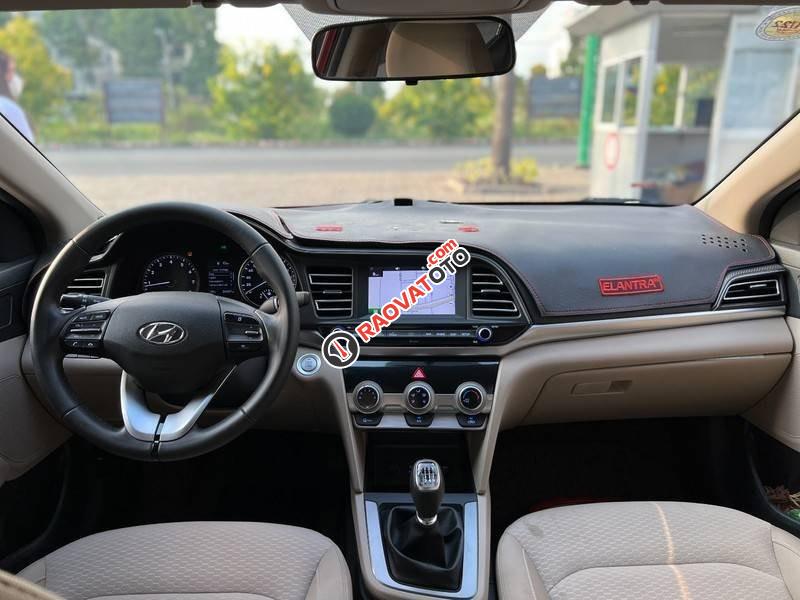 Cần bán xe Hyundai Elantra GLS 2.0MT sản xuất 2019, màu đỏ-6