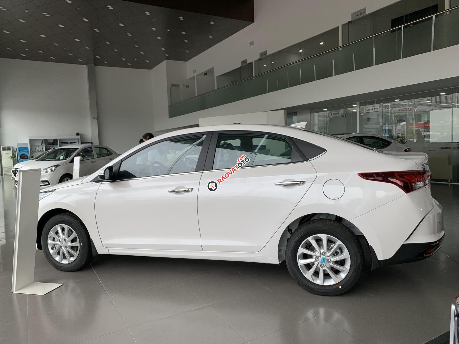 [Giao xe ngay] sẵn xe Hyundai Accent 1.4 MT Base sản xuất 2022, màu trắng + Ưu đãi độc quyền đại lý-6
