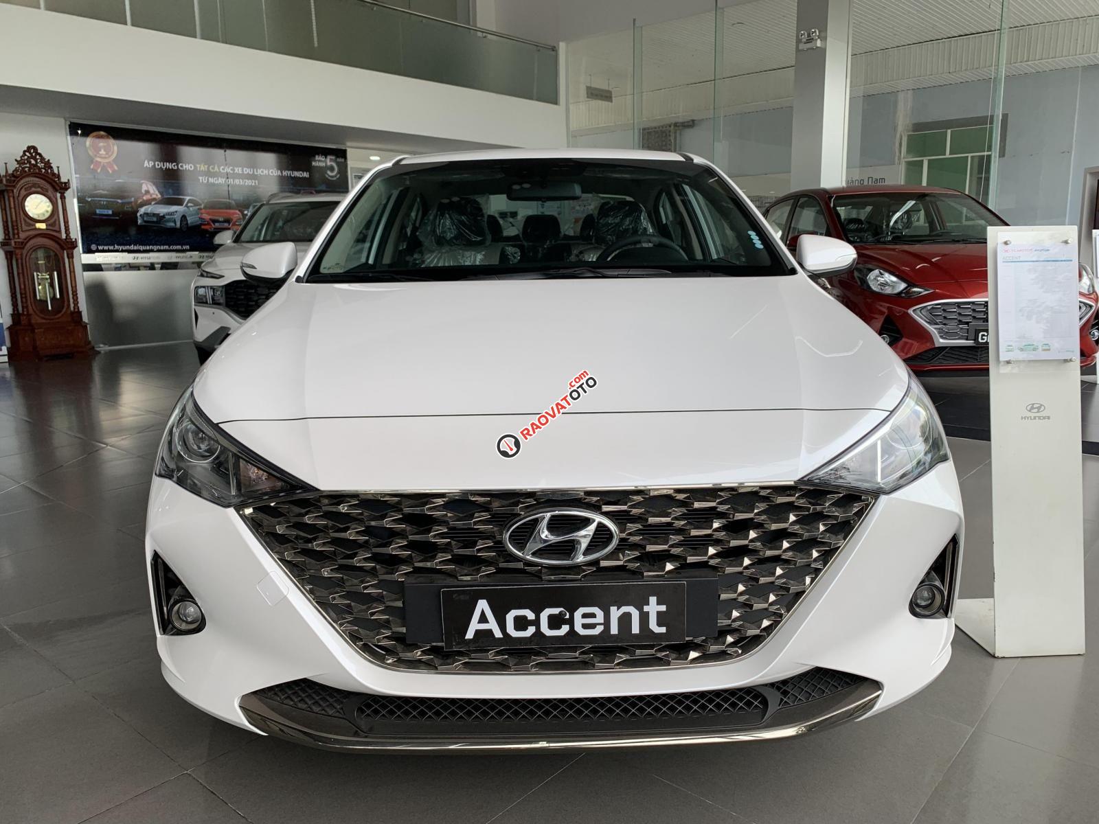 [Giao xe ngay] sẵn xe Hyundai Accent 1.4 MT Base sản xuất 2022, màu trắng + Ưu đãi độc quyền đại lý-1