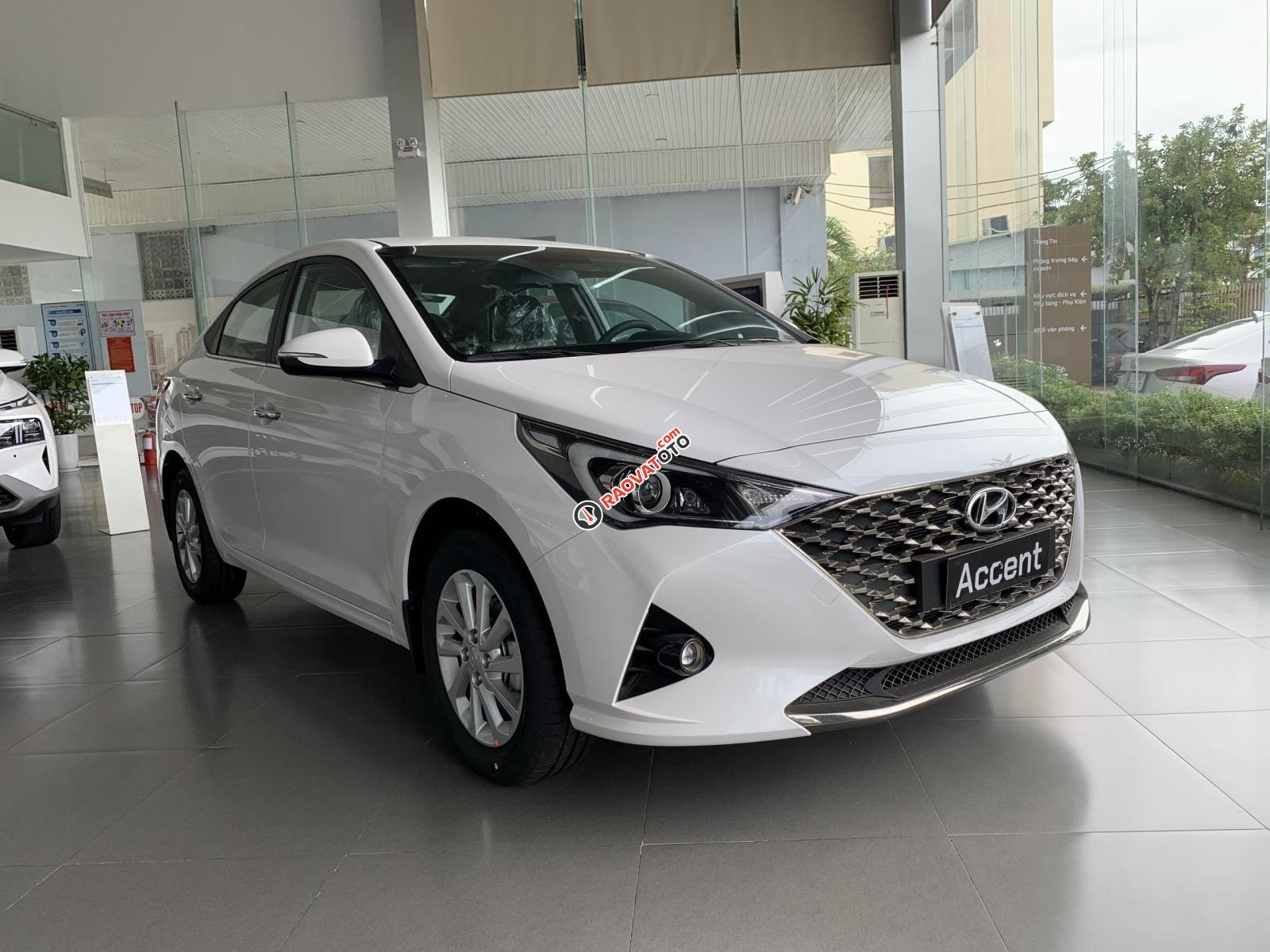 [Giao xe ngay] sẵn xe Hyundai Accent 1.4 MT Base sản xuất 2022, màu trắng + Ưu đãi độc quyền đại lý-2
