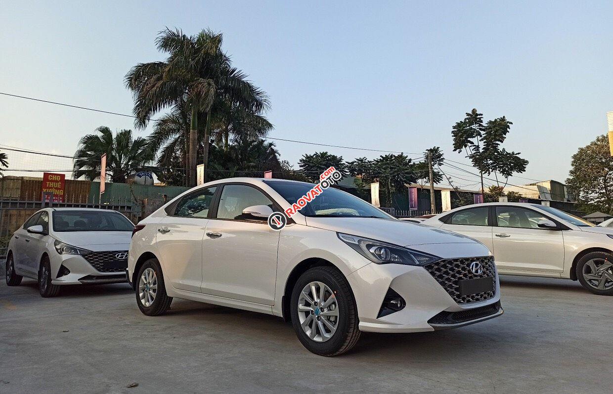 [Giao xe ngay] sẵn xe Hyundai Accent 1.4 MT Base sản xuất 2022, màu trắng + Ưu đãi độc quyền đại lý-3