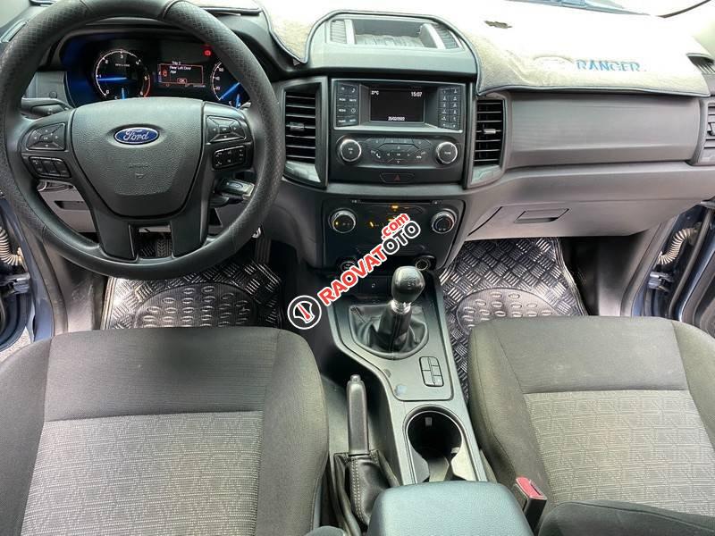 Cần bán lại xe Ford Ranger XLS 2.2 4x2MT sản xuất 2019, màu xanh lam, xe nhập số sàn-10