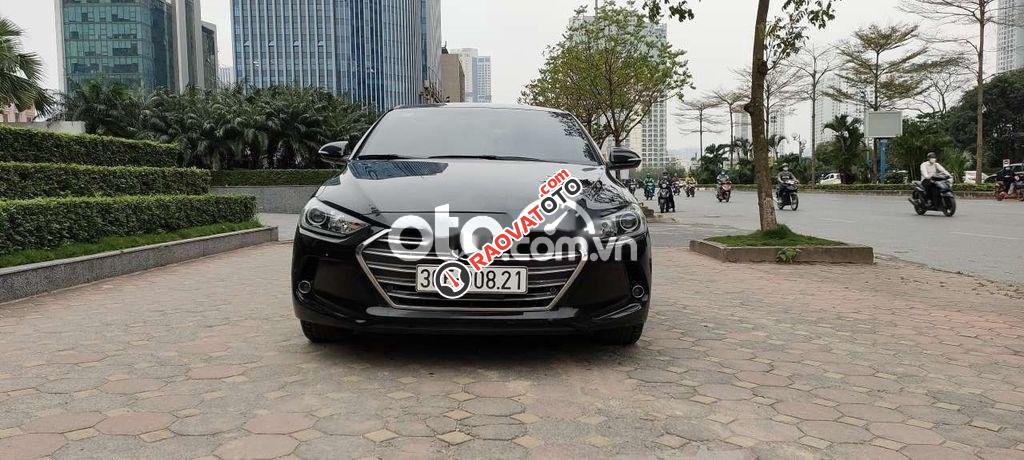 Cần bán Hyundai Elantra GLS 2.0AT sản xuất năm 2017, màu đen, 538 triệu-11