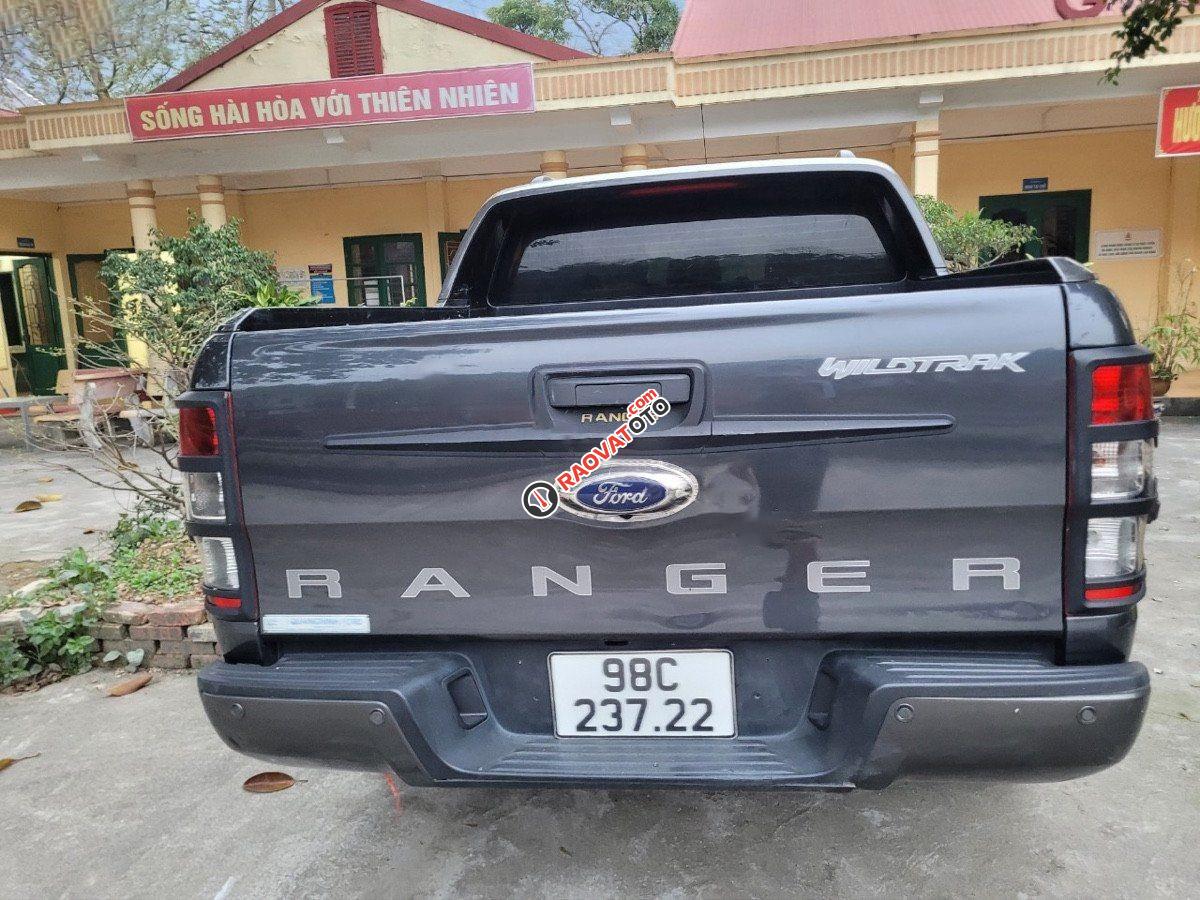 Cần bán gấp Ford Ranger sản xuất năm 2017, màu xám, nhập khẩu nguyên chiếc còn mới-2