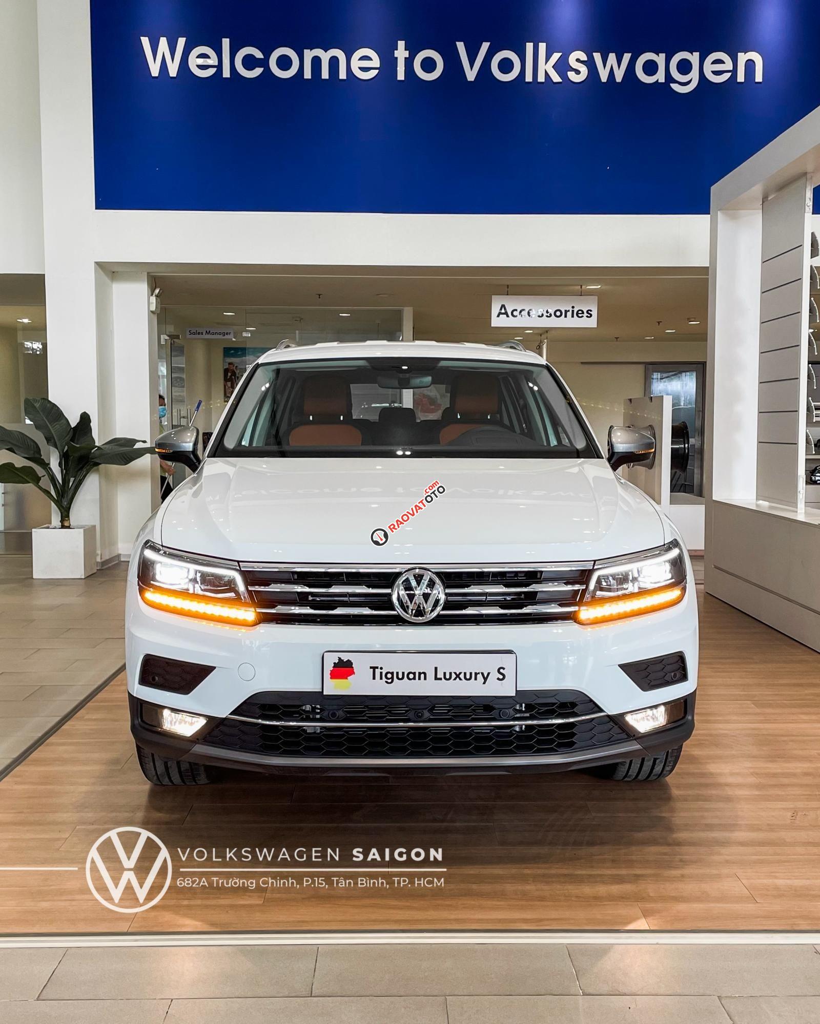 [Volkswagen Vũng Tàu ]Tiguan Luxury S 2022 màu trắng, động cơ 2.0 Turbo, SUV 7 chỗ gầm cao cho gia đình, dẫn động 2 cầu-2