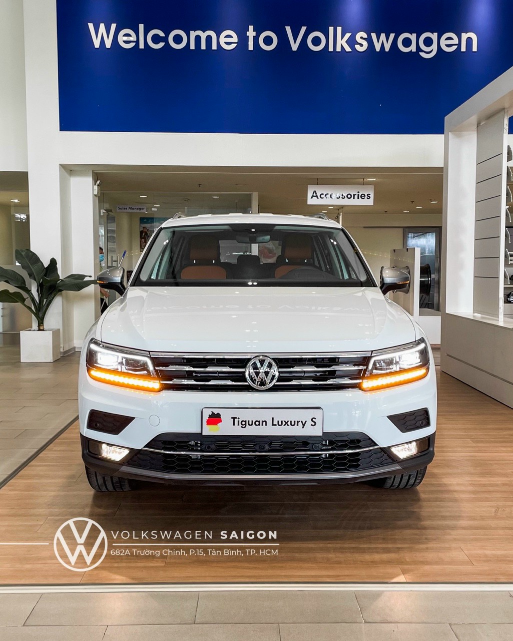 [Volkswagen Vũng Tàu ]Tiguan Luxury S 2022 màu Trắng, động cơ 2.0 Turbo, SUV 7 chỗ gầm cao cho gia đình, dẫn động 2 cầu-0